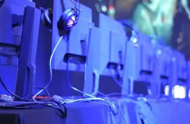 想从事游戏电竞行业，学哪些专业比较好？